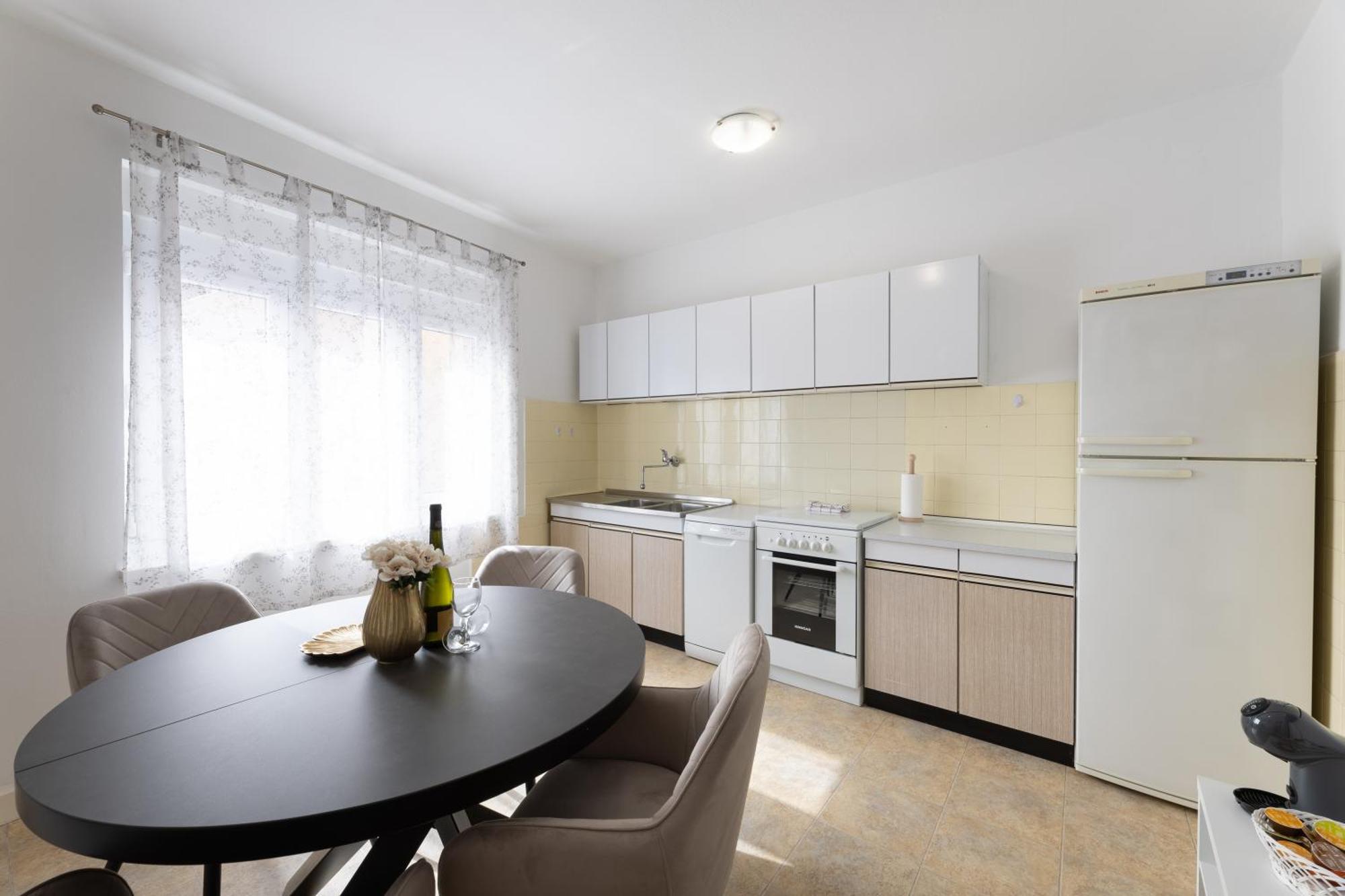 Apartment Central To Beach & Old Town สปลิท ภายนอก รูปภาพ