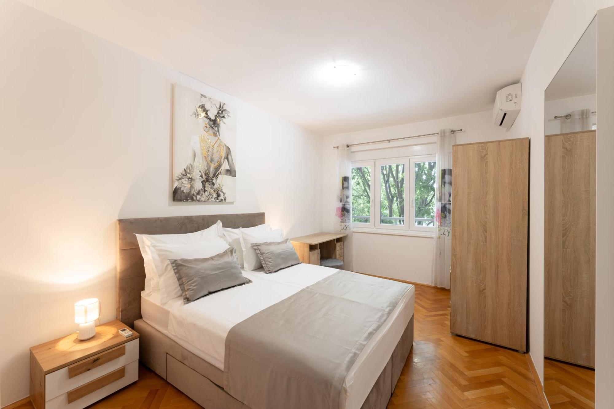 Apartment Central To Beach & Old Town สปลิท ภายนอก รูปภาพ